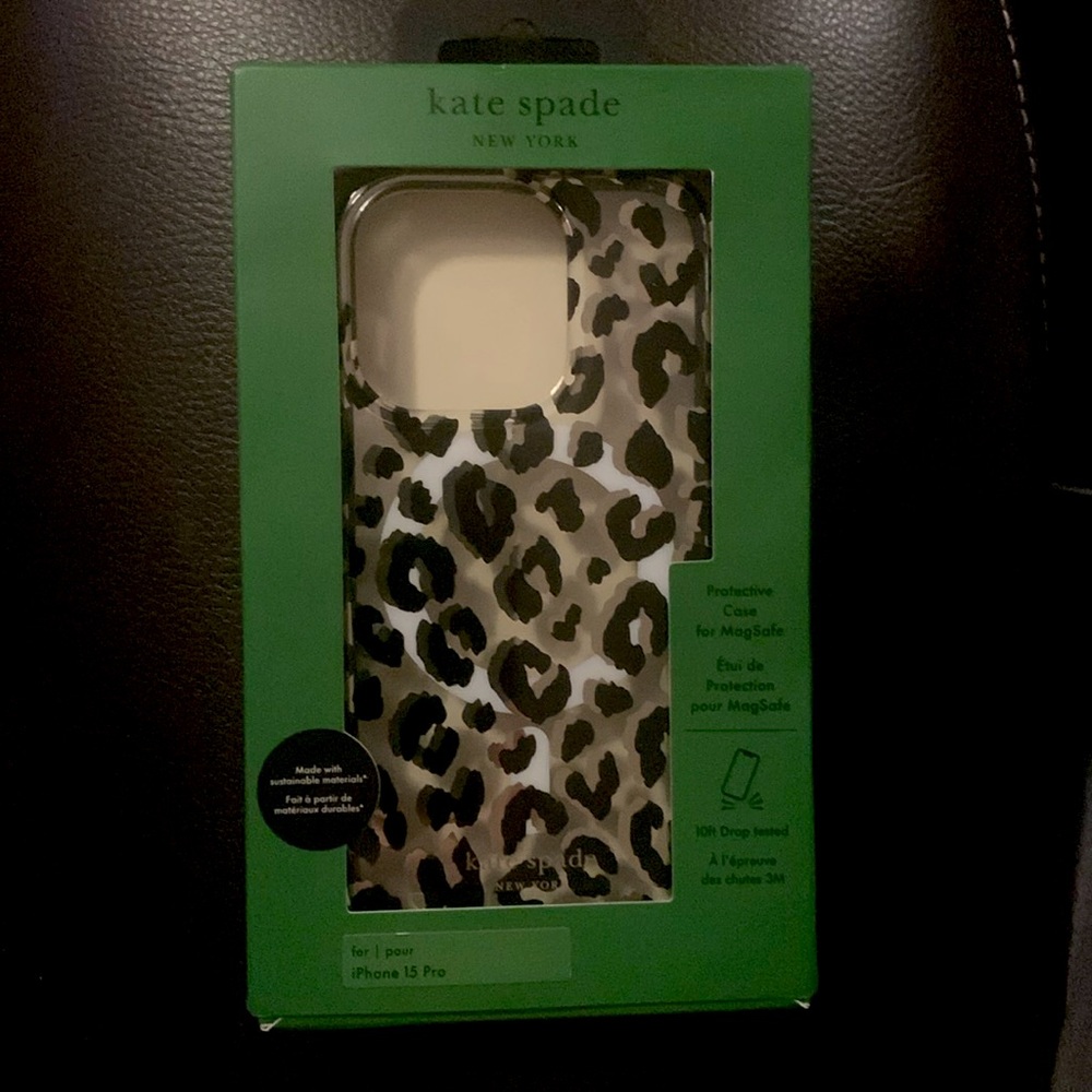 Cheetah print IPhone case for an IPhone 15 pro